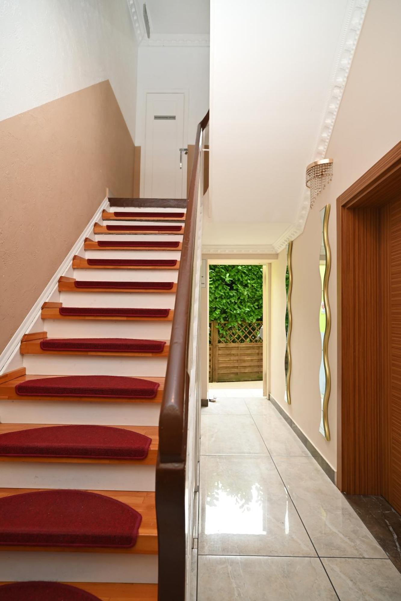 أوبيرهاوزين Ferienwohnung&Aparts By Kispet Group Hotels In Oberhausen المظهر الخارجي الصورة