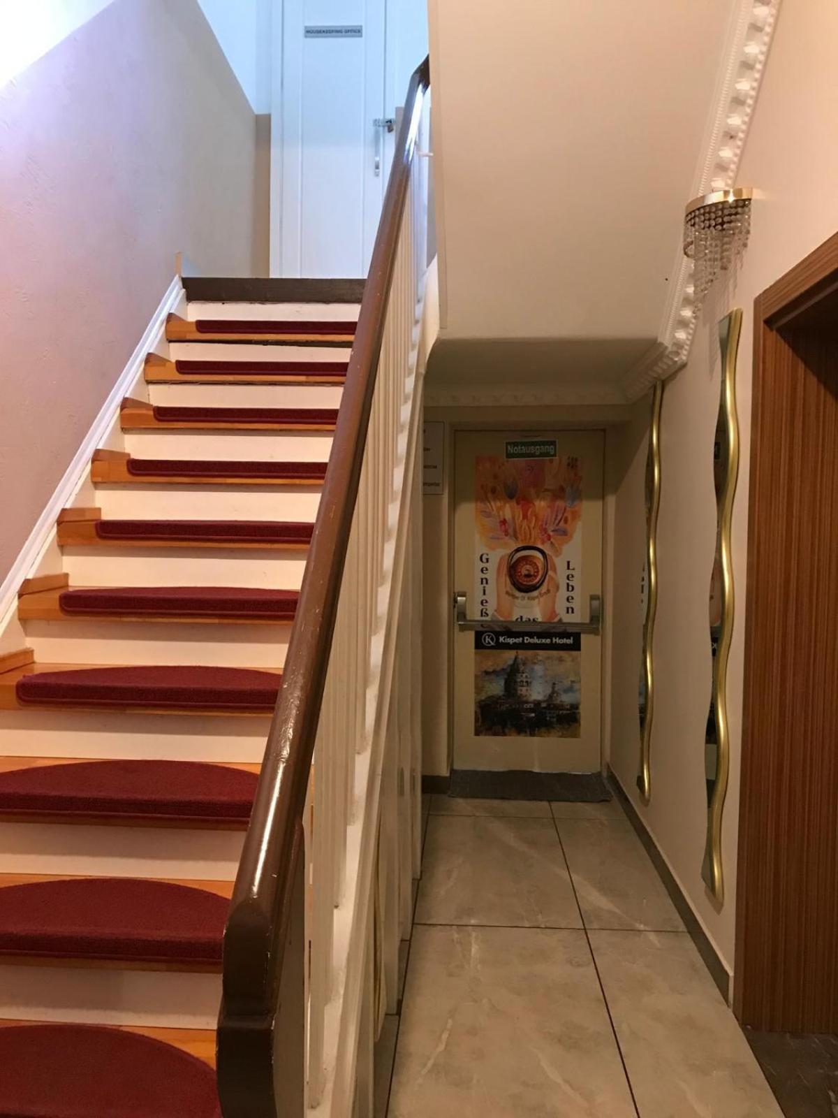 أوبيرهاوزين Ferienwohnung&Aparts By Kispet Group Hotels In Oberhausen المظهر الخارجي الصورة